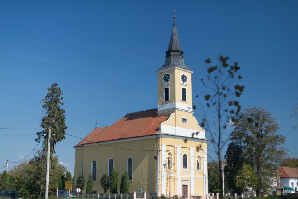 Gola crkva bok