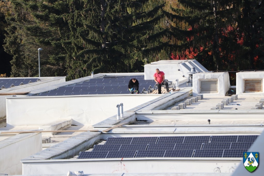 Radovi na postavljanju solarnih panela