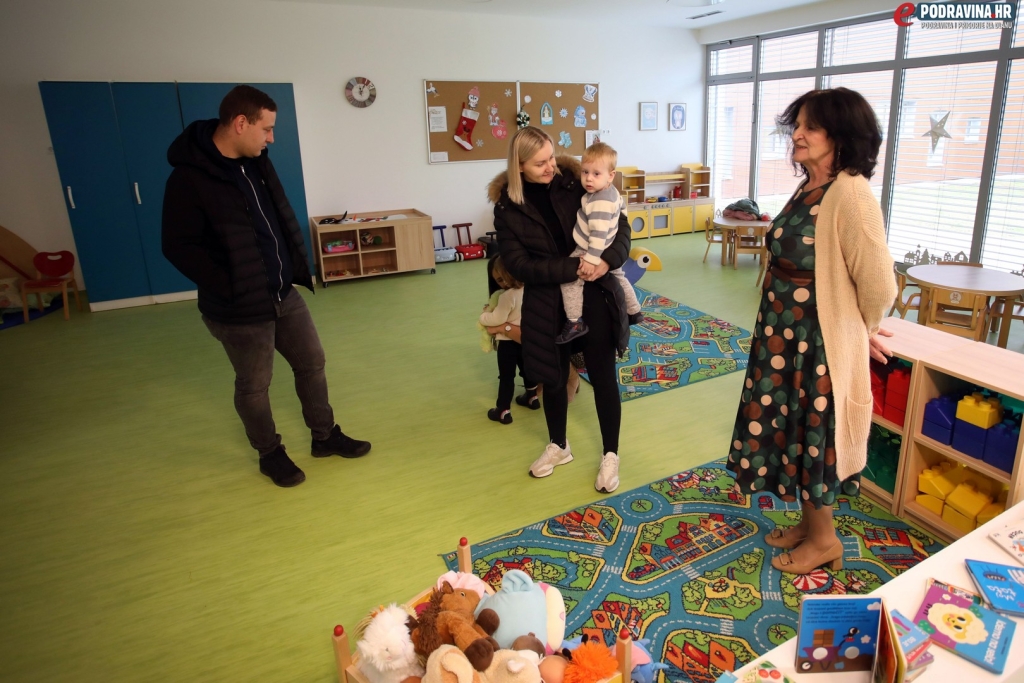 Gola otvorenja vrtica 65