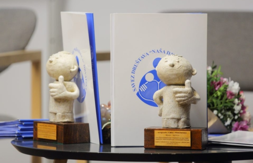 Otvoren Javni poziv za dodjelu nagrade „Emil Paravina“ za postignuća djece Otvoren Javni poziv za dodjelu nagrade „Emil Paravina“ za postignuća djece