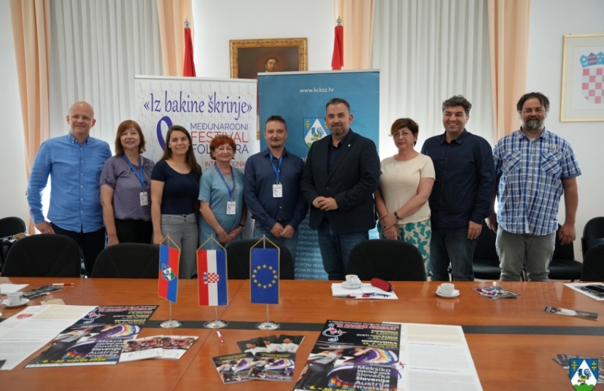 Predstavljen program 19. Međunarodnog festivala folklora „Iz bakine škrinje“ i „Dana kulturne baštine“