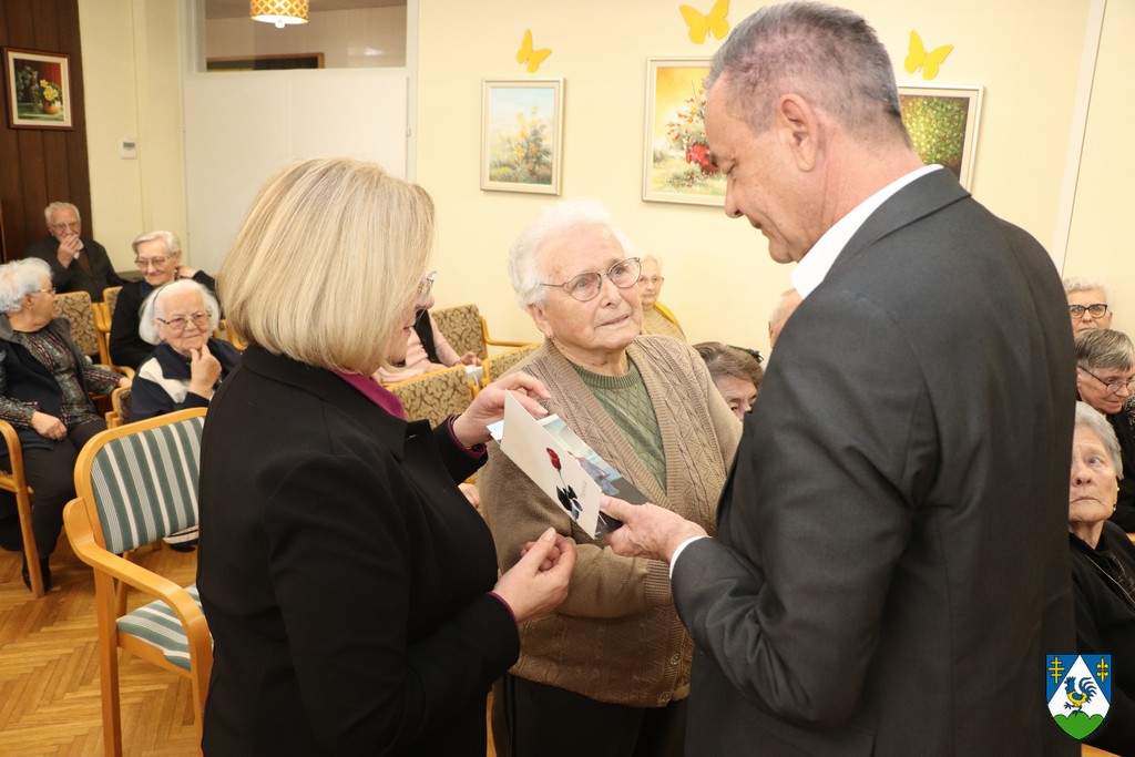 Posjet Domu za starije Uskrs 2024 10