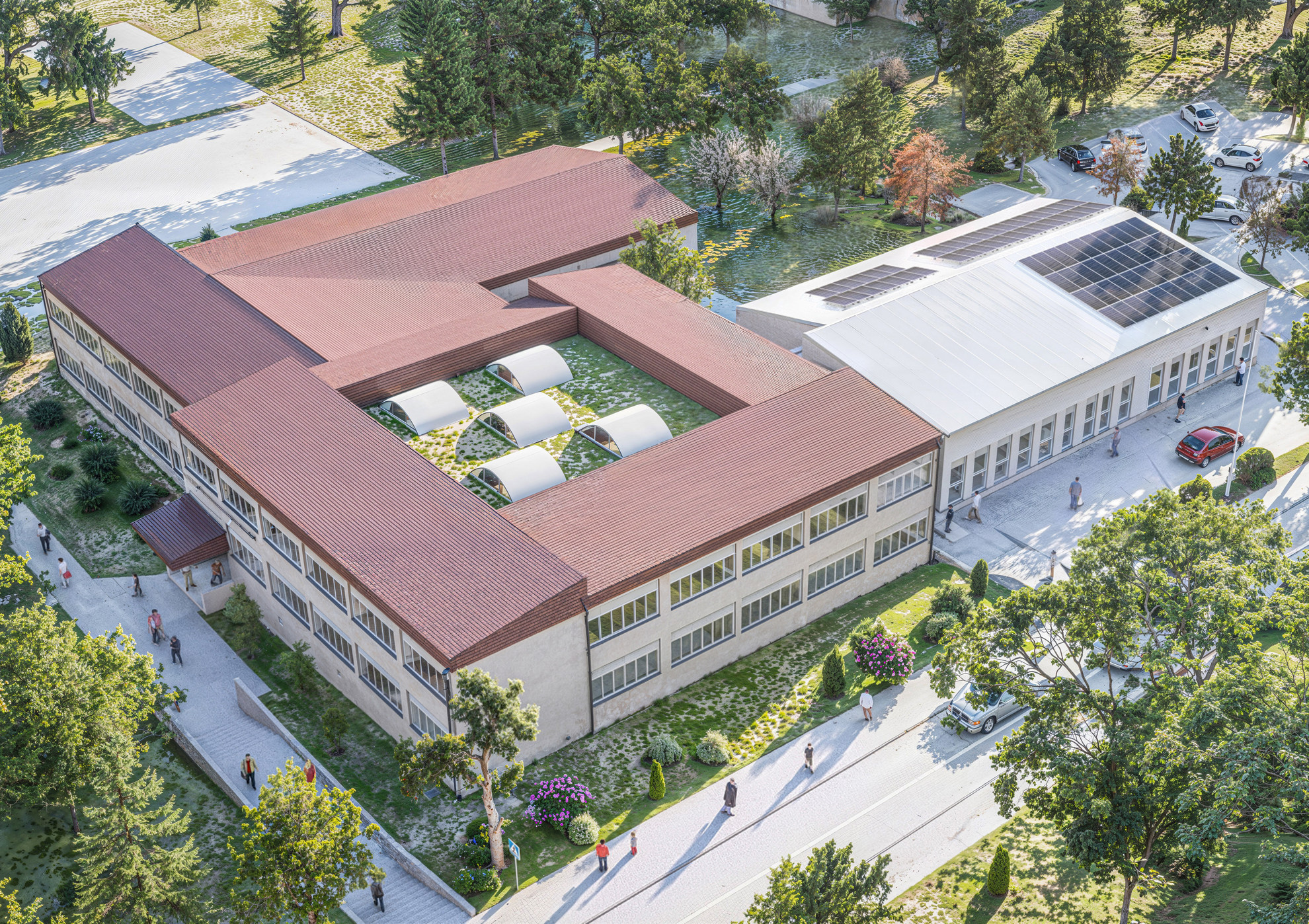 Gimnazija Križevci vizual