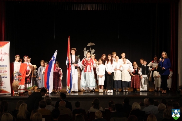 U Koprivnici održan 17. Međunarodni susret dječjih folklornih grupa „U bakinom krilu“