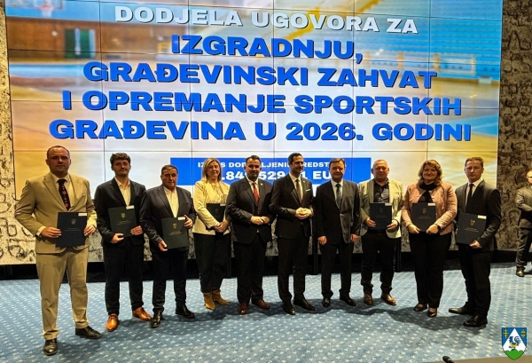 Župan Golubić potpisao ugovor za unaprjeđenje sportske infrastrukture u Gimnaziji Fran Galović u Koprivnici