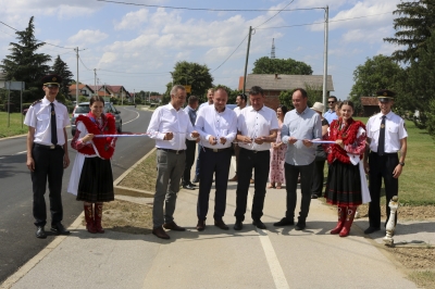 U Koprivničkom Ivancu svečano otvorena pješačka staza i modernizirana cesta