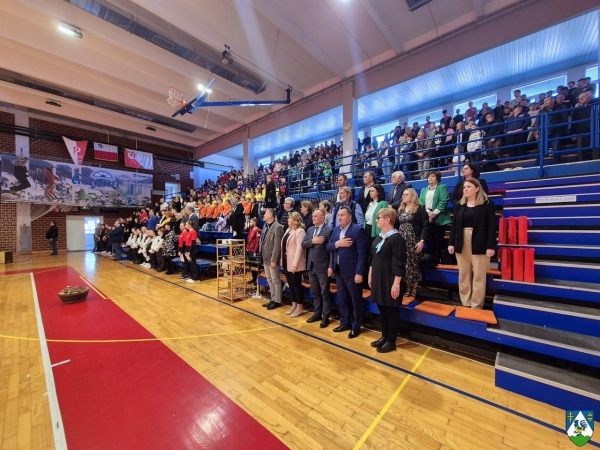 Osnovna škola Franje Viktora Šignjara proslavila Dan škole, uskoro kreće projekt rekonstrukcije vanjskog sportskog igrališta