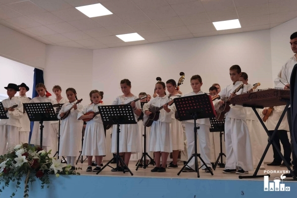 U Šemovcima održana Županijska smotra tamburaških orkestara i malih glazbenih sastava