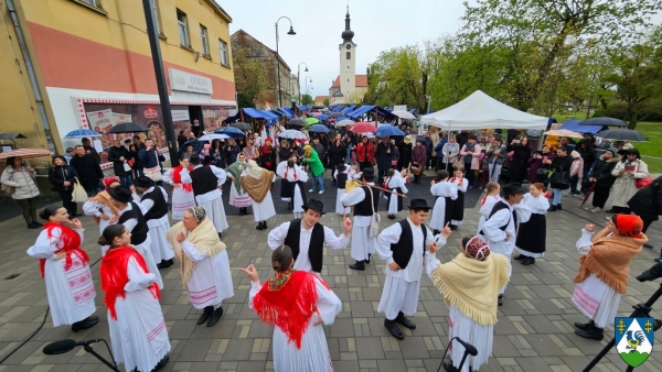 Na manifestaciji „Tradicija naših starih“ predstavljena kulturna baština Podravine i Prigorja