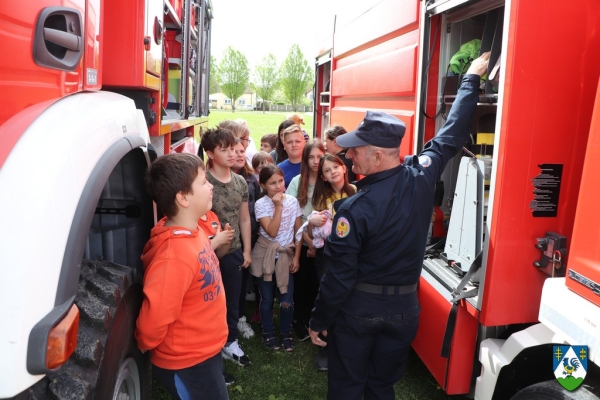 Operativne snage i žurne službe sustava civilne zaštite povodom Dana Županije predstavljaju svoj rad i opremu