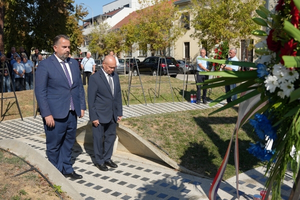 Svečanim programom obilježeni 35. obljetnica preuzimanja Vojarne i Dan koprivničkih branitelja