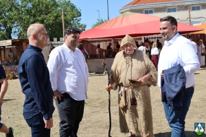 Župan i zamjenik obi&scaron;li sudionike Renesansnog festivala