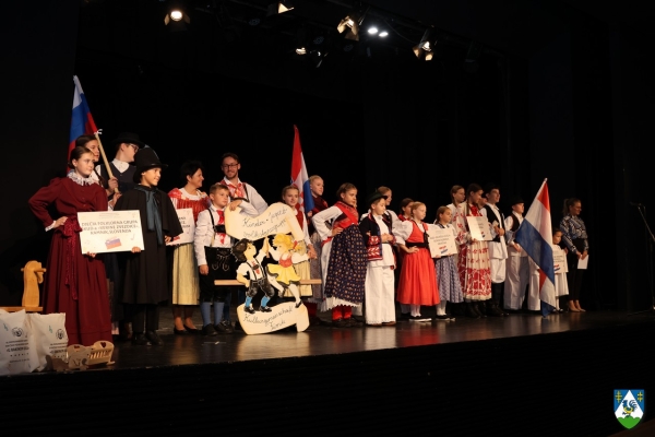 Dječje folklorne grupe iz Hrvatske, Slovenije i Austrije oduševile posjetitelje