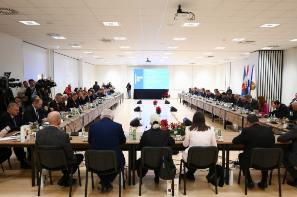U Virovitici održan sastanak Vlade RH sa županima i predstavnicima jedinica lokalne samouprave