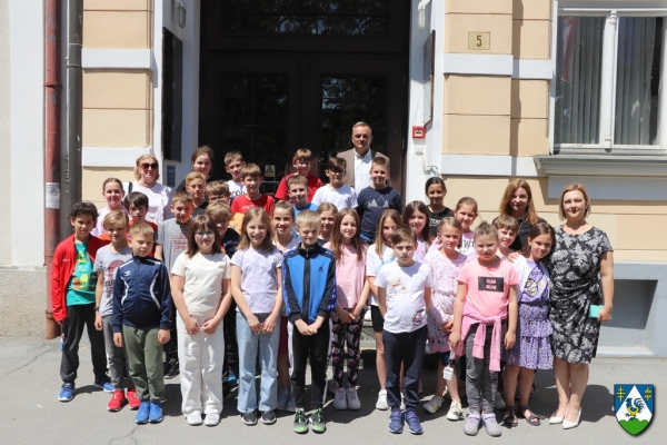Učenici koprivničke Osnovne škole Đuro Ester posjetili Županijsku upravu