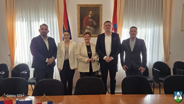 Potpisani ugovori vrijedni preko 3 milijuna eura za izgradnju dvorane u Osnovnoj školi u Đelekovcu