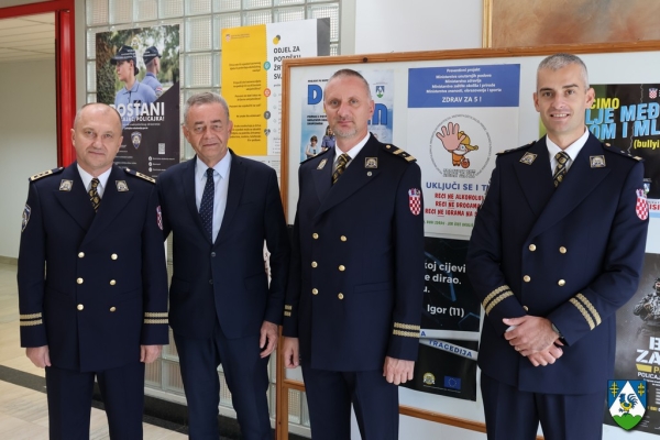 Uoči Dana policije i blagdana svetog Mihovila načelnik Kirin održao svečani prijem