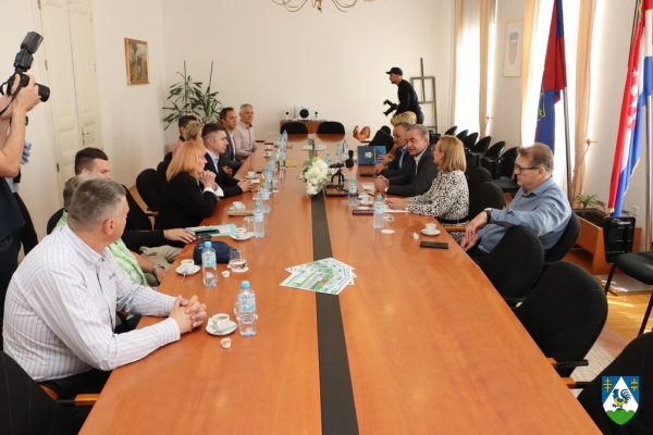 Kreće se s rekonstrukcijom školskih igrališta u Drnju i Križevcima