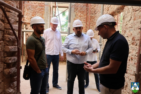 Župan obišao gradilište dvorca Inkey, u tijeku opsežni radovi