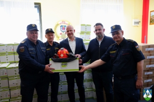 Dobrovoljna vatrogasna dru&scaron;tva s područja županije dobila za&scaron;titne kacige i rukavice