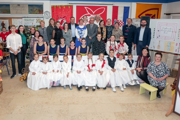 Županija podržala jubilarni 30. Kajkavski etnografski kviz u Virju