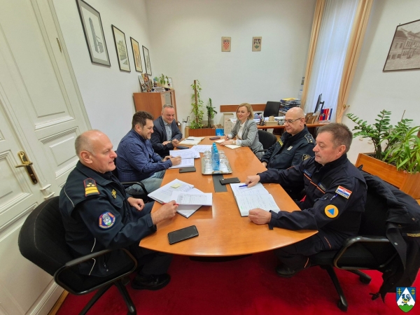 Održan radni sastanak o predstojećim aktivnostima Vatrogasne zajednice KKŽ