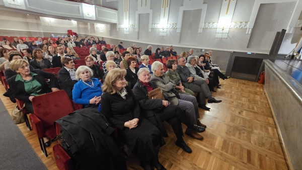 Predstavljena knjiga “Srcem za ranjenu Hrvatsku: Medicinske sestre i medicinski tehničari u Domovinskom ratu – svjedočenja“